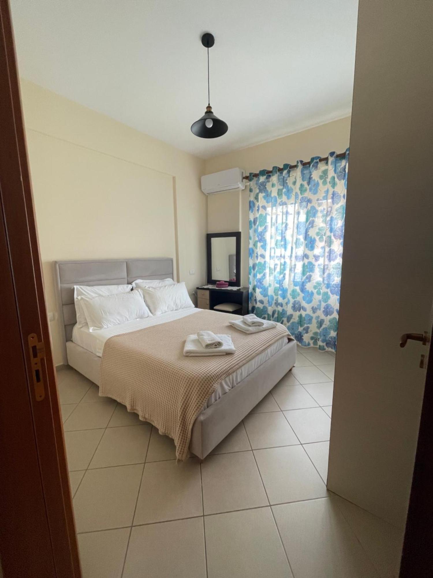 Ioanian Blue Apartament Himare Bagian luar foto